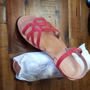 BNIB Chelsea Crew red Wave sandals
